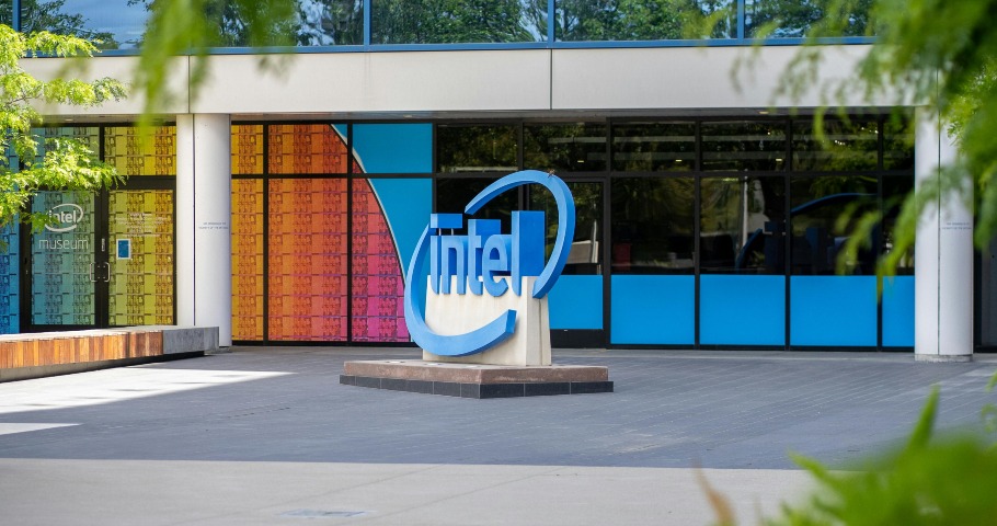 Intel wybiera Polskę, rezygnując z Francji i Włoch